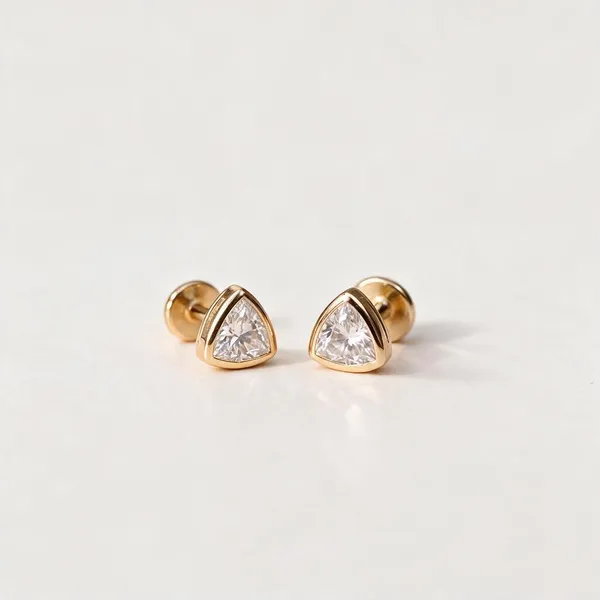 Trillion_Moissanite_Diamond_Ear_Studs_Gold