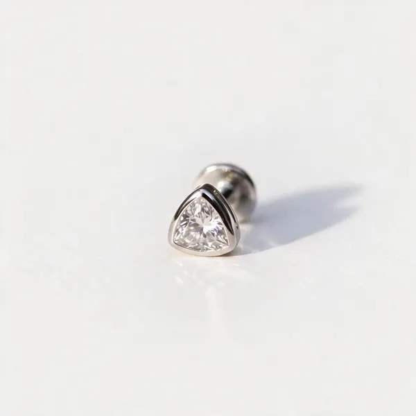 Trillion_Moissanite_Diamond_Ear_Studs_Silver
