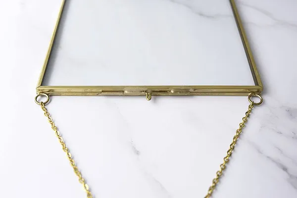 Anbw_Handicraft_Steel_And_Glass_Wall_Mounted_Oblong_Photo_Frame_With_2_Sides_Glass_Golden_4x6_Inch