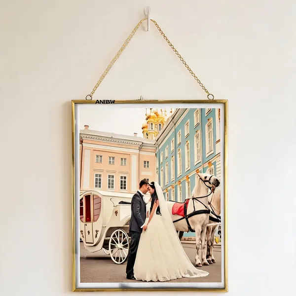 Golden_Metal_Glass_Double_Sided_Wall_Mounted_Photo_Frame_8X10_Inch