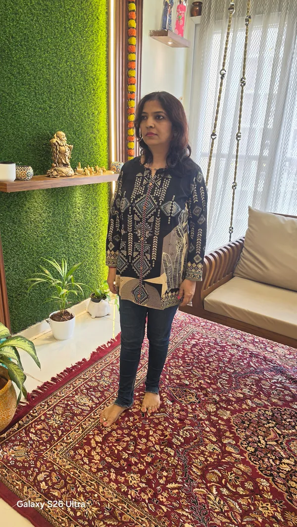 Kurti_39_Short_Kurti_black