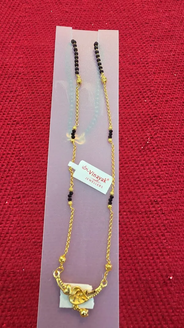 Mangal_sutra_Jewellery_gold_black