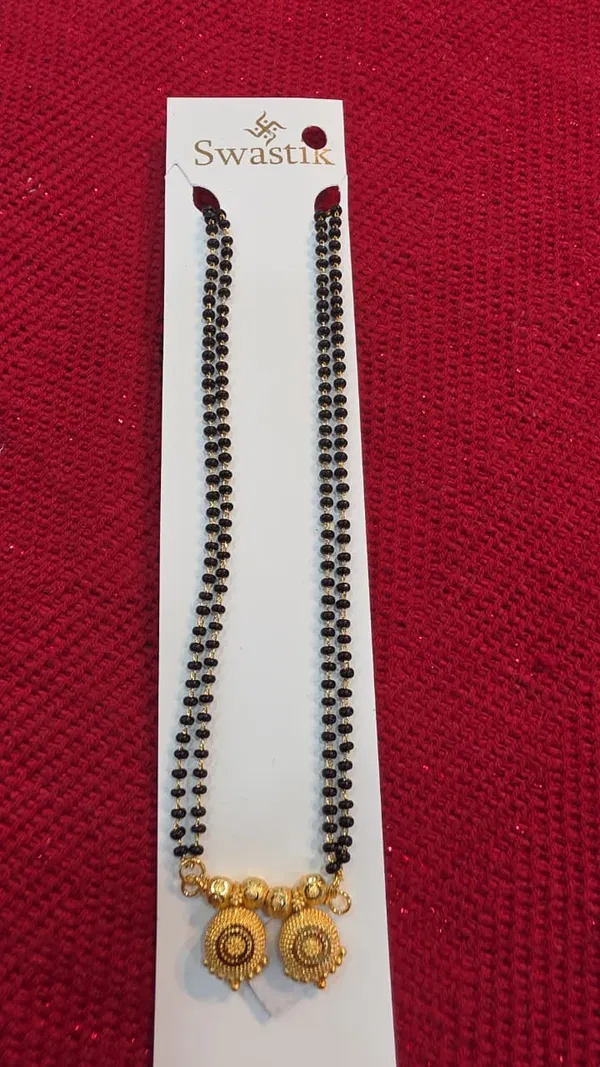 Mangal_sutra_Jewellery_gold_black