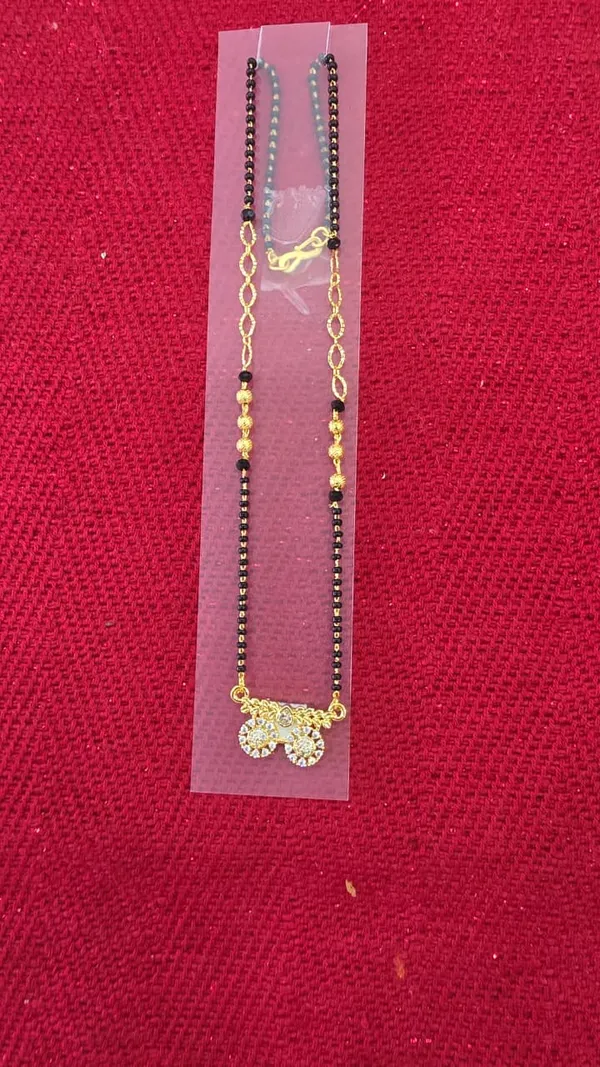 Mangal_sutra_Jewellery_gold_black