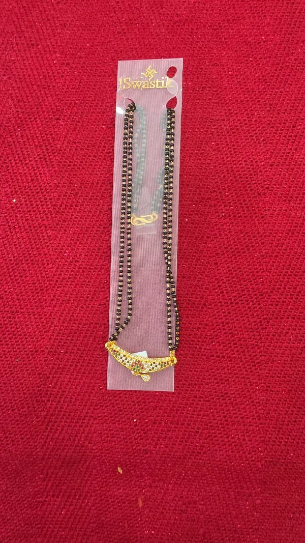 Mangal_sutra_Jewellery_gold_black