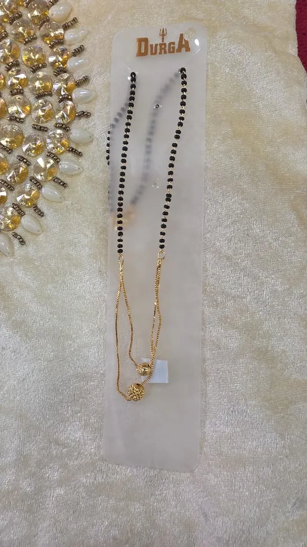 Mangal_sutra_Jewellery_gold_black