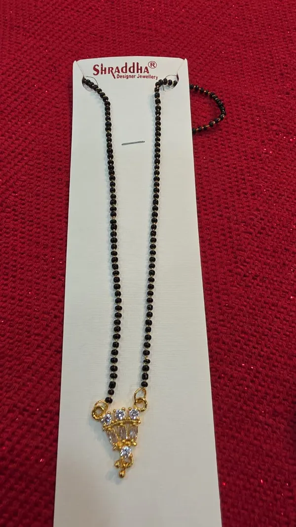 Mangal_Sutra_Jewellery_gold_black