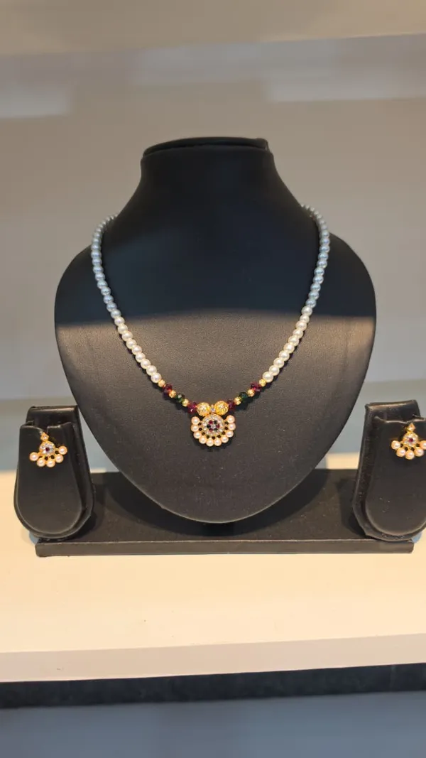 Neckless_Jewellery_gold