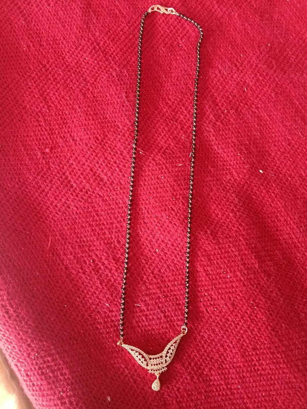 Mangal_sutra_Jewellery_multicolor