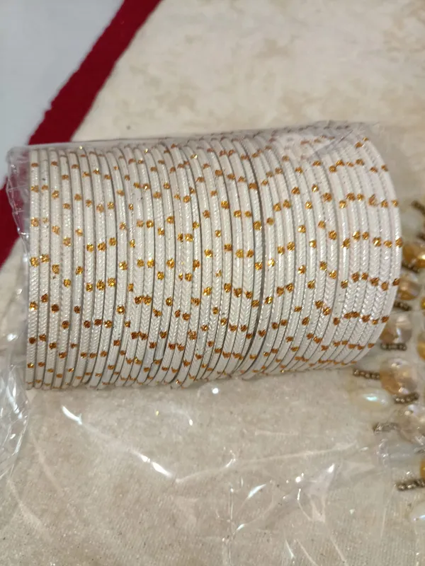 Bangles_Jewellery_white
