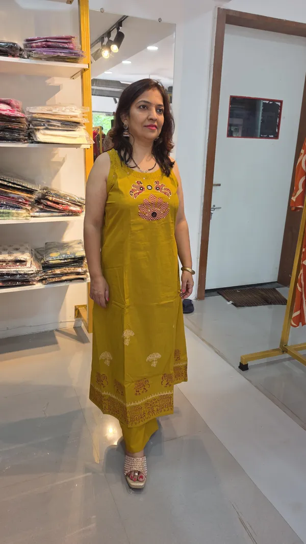 kurti_10_Two_Piece_multicolor