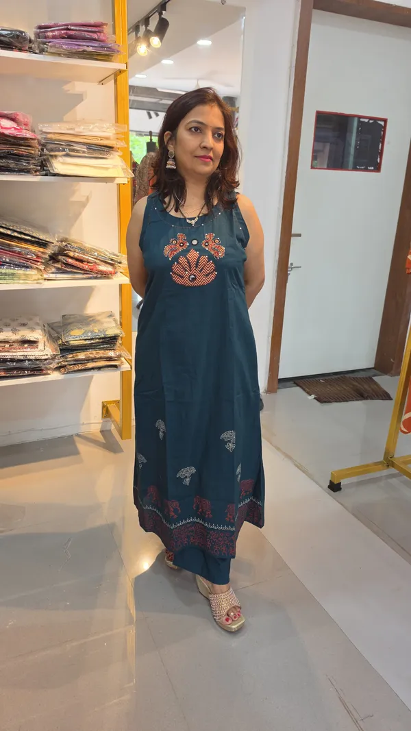 Kurti_10_Two_Piece_multicolor