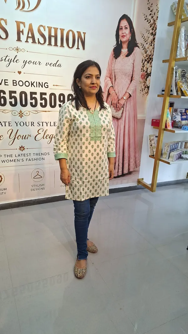 Kurti_37_Short_Kurti_multicolor