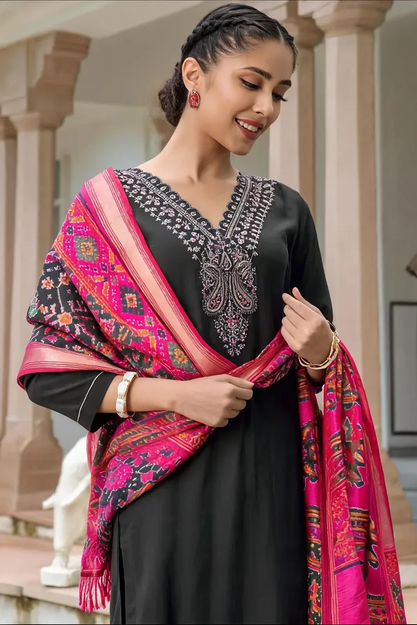 Black_Cotton_Embroidered_Kurta_Pant_Dupatta_Set_For_Women