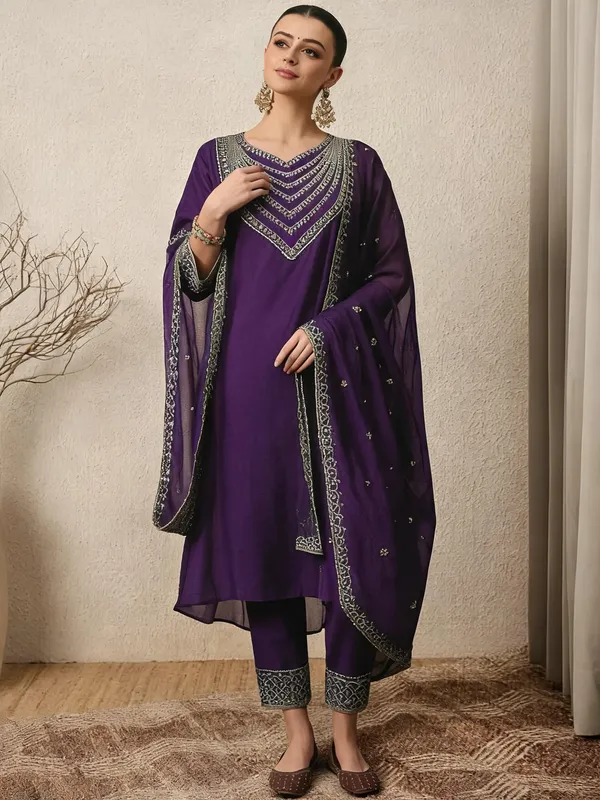 Purple_Cotton_Embroidered_Ethnic_Suit_Set_For_Women