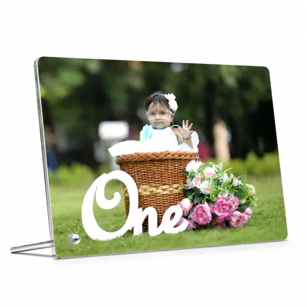 Acrylic_Photo_Stand_with_Metal_Stand_-_6x8_Inch
