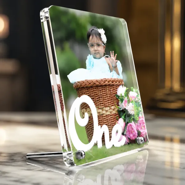 Acrylic_Photo_Stand_with_Metal_Stand_-_6x8_Inch