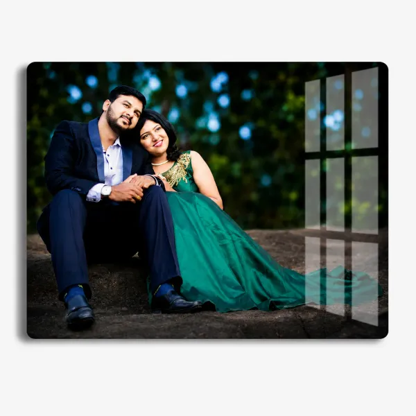 Premium_Crystal_Clear_Acrylic_Wall_Photo_Frame_-_12x18_Inch