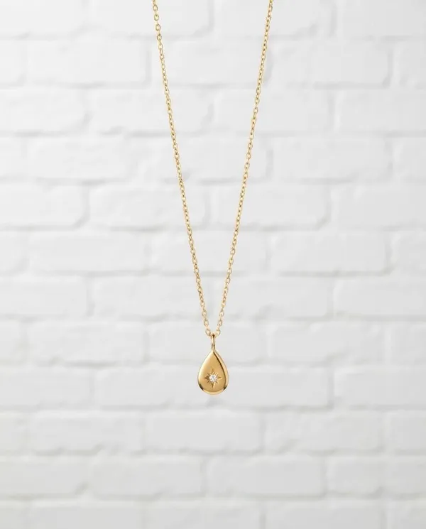 Gold_Tone_Stainless_Steel_Teardrop_Pendant_Necklace_For_Women