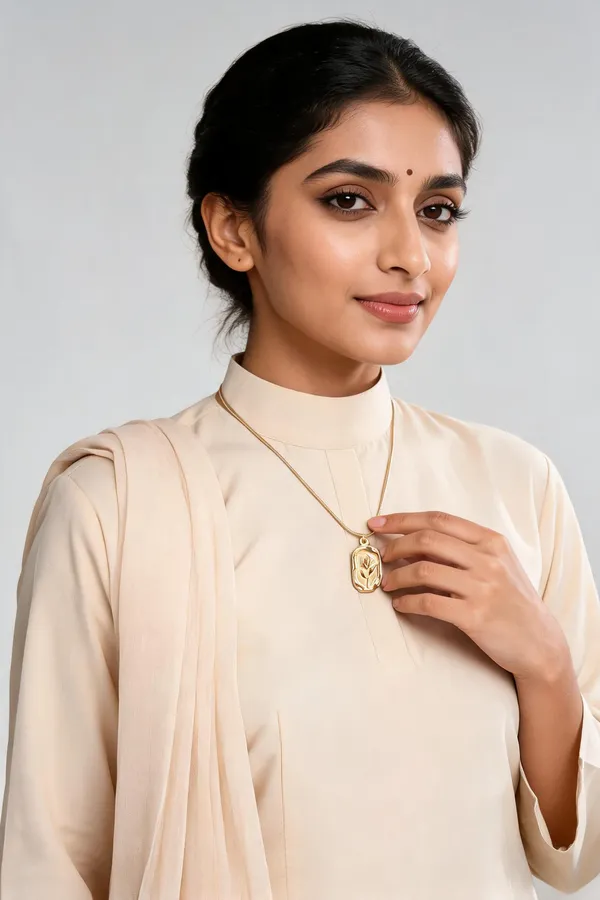 Gold_Stainless_Steel_Engraved_Oval_Pendant_Necklace_For_Women