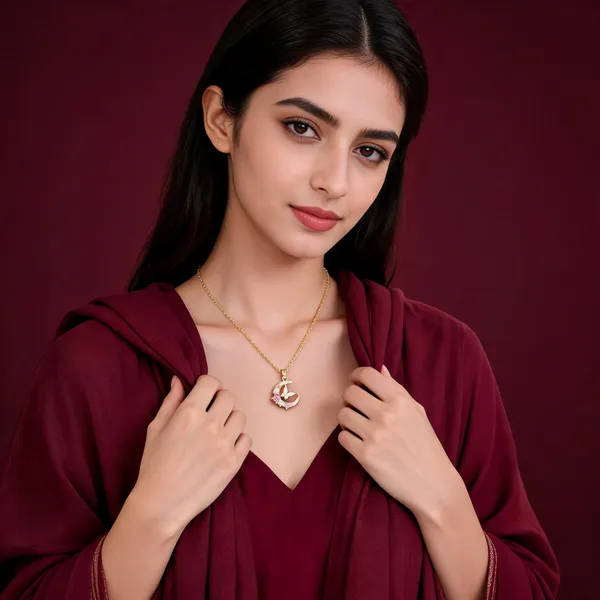 Gold_Stainless_Steel_Crescent_Moon_Pendant_Necklace_For_Women
