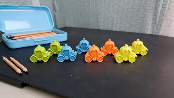 Cute_Carriage_-_Shaped_Pencil_Sharpener_-_Assorted_Colors._Set_Of_8