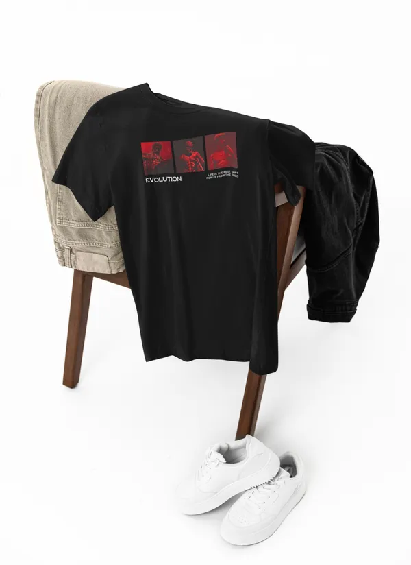 Black_Regular_Fit_Printed_T_Shirt