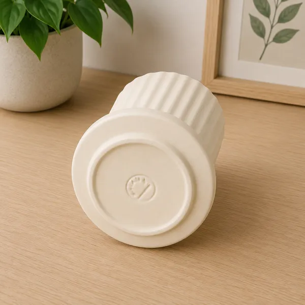 Ceramic_Modern_Ribbed_Planter_Pot_With_Saucer