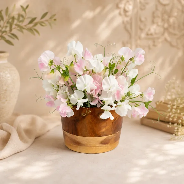 Wood_Finish_Floral_Artificial_Flower_Arrangement