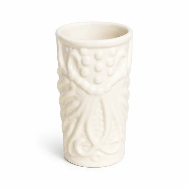 Ceramic_Embossed_Floral_Pattern_Tumbler