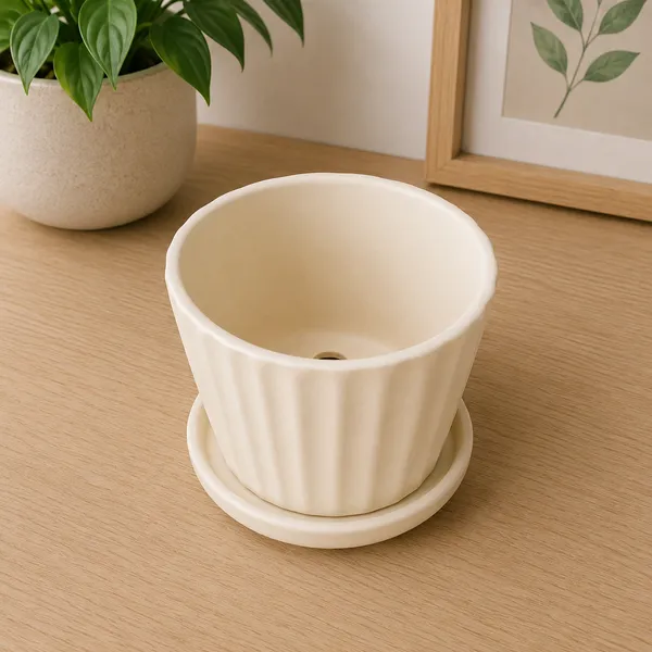 Ceramic_Modern_Ribbed_Planter_Pot_With_Saucer