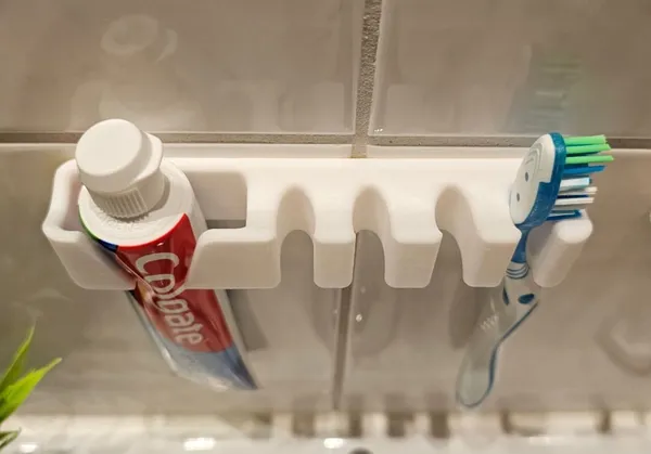 PartPixels_Wall_Mounted_Toothbrush_Holder_with_Toothpaste_Slot