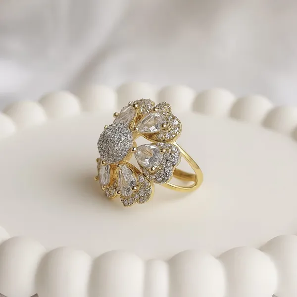 Fabllery_Elegant_Floral_Zircon_American_Diamond_Ring_For_Women_Adjustable_Size