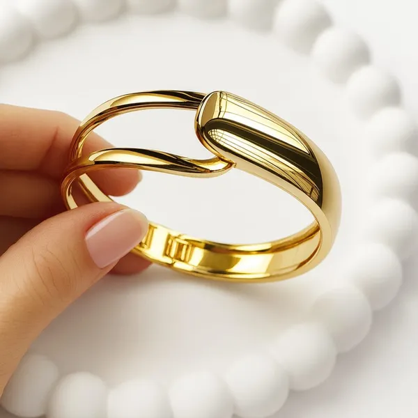 Fabllery_Bracelet_Anti_Tarnish_Golden_Bangle_Adjustable_Size