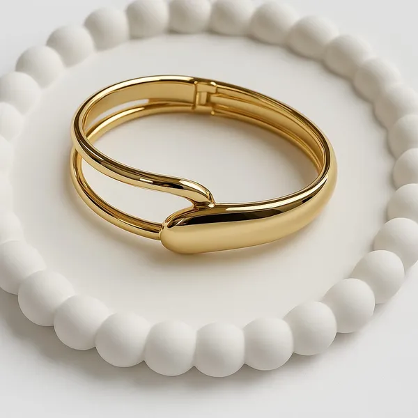 Fabllery_Bracelet_Anti_Tarnish_Golden_Bangle_Adjustable_Size