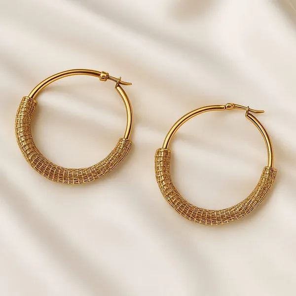 Fabllery_Anti_Tarnish_Gold_Finish_Hoop_Earrings_For_Women_Minimal_Elegant_Daily_Wear