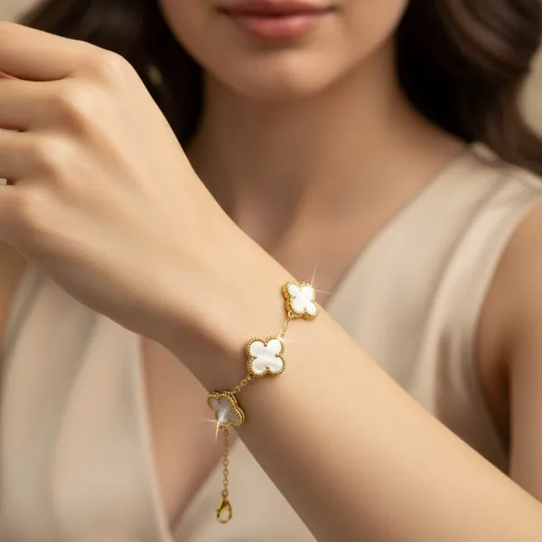 Fabllery_Anti_Tarnish_Adjustable_Clover_Bracelet_With_Ivory_Pearl_Stone_Accents
