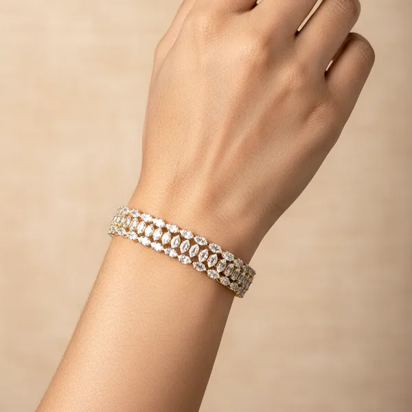 Fabllery_Luxury_Anti_Tarnish_Crystal_Link_Bracelet_For_Women_With_Long_Lasting_Shine
