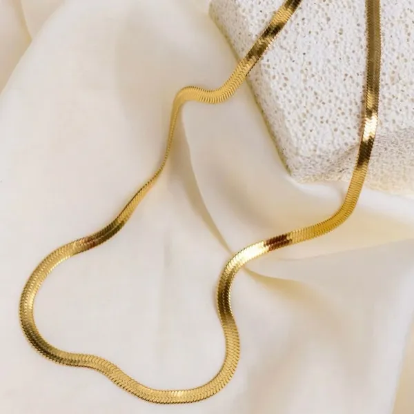 Fabllery_Anti_Tarnish_Gold_Snake_Chain_Necklace_For_Women_Daily_Wear_Stylish_Neck_Chain
