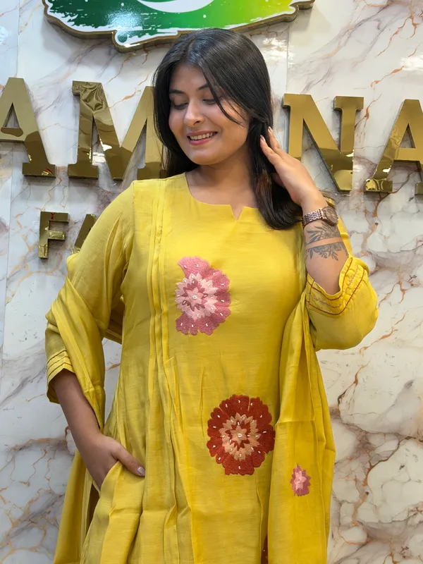 Yellow_Floral_Embroidered_Straight_Kurta_Set_For_Women