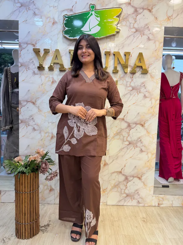 Brown_Straight_Fit_Kurta_Pant_Set_For_Women