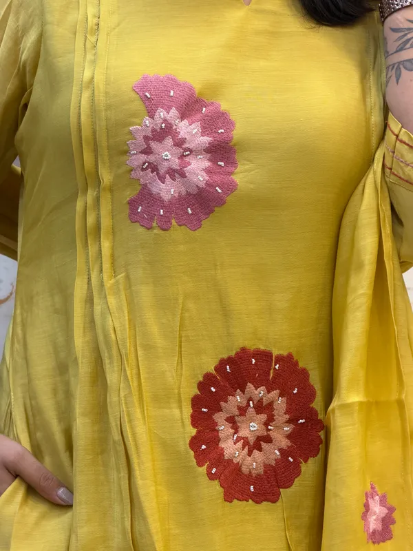 Yellow_Floral_Embroidered_Straight_Kurta_Set_For_Women