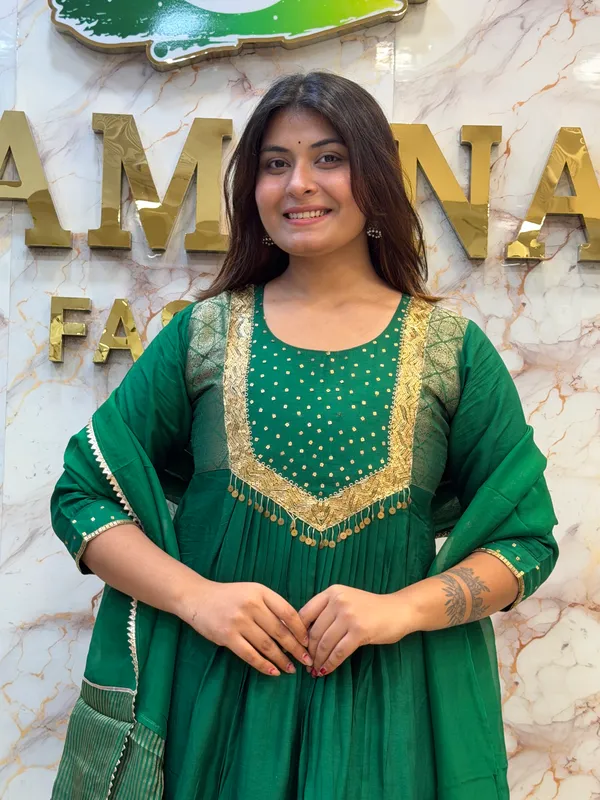 Green_Embellished_Anarkali_Kurta_Set_for_Women