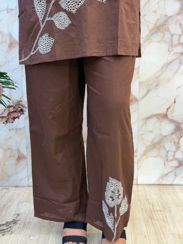 Brown_Straight_Fit_Kurta_Pant_Set_For_Women