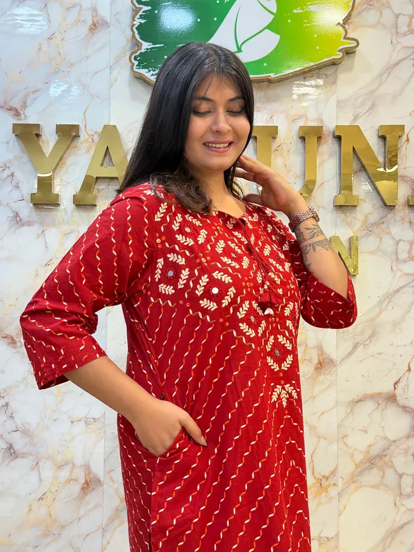 Red_Printed_Straight_Kurta_Pant_Set_for_Women