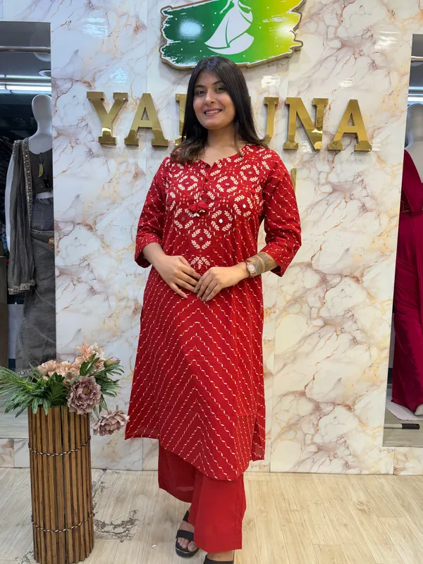 Red_Printed_Straight_Kurta_Pant_Set_for_Women
