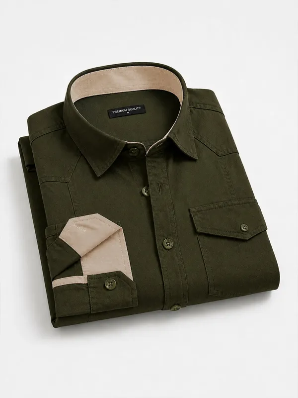 Cargo_Style_Bottle_Green_Shirt
