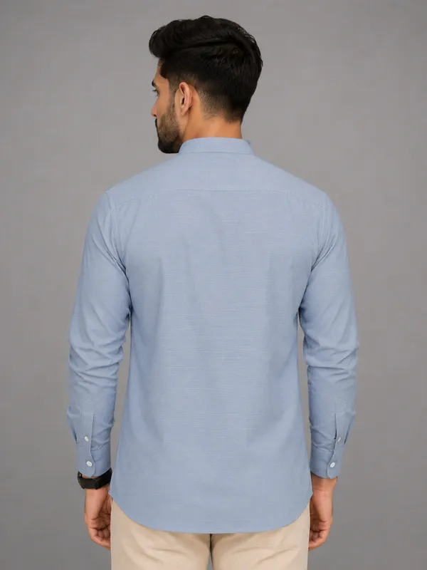 Urban_Fit_Light_Blue_Short_Linen_Kurta_For_Men