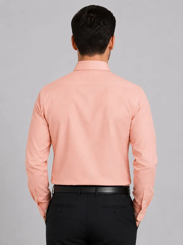 Peach_Formal_Oxford_Cotton_Shirt_For_Men