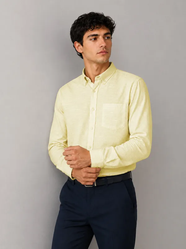 Soft_Lemon_Linear_Linen_Shirt